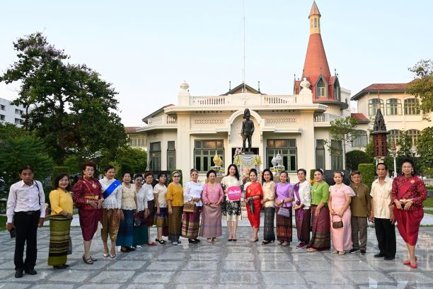 เมืองไทยประกันชีวิต พาคณะผู้สูงอายุเที่ยวงาน “101 ปี พระราชวังพญาไท” 